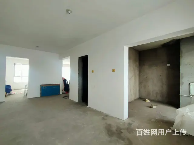 大自然一期大户型毛坯房，电梯房，三居两厅两卫！ - 图片 6