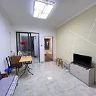 吾悦广场唐家湾小学附近二室一厅装修了的房子出售，位置楼层好不