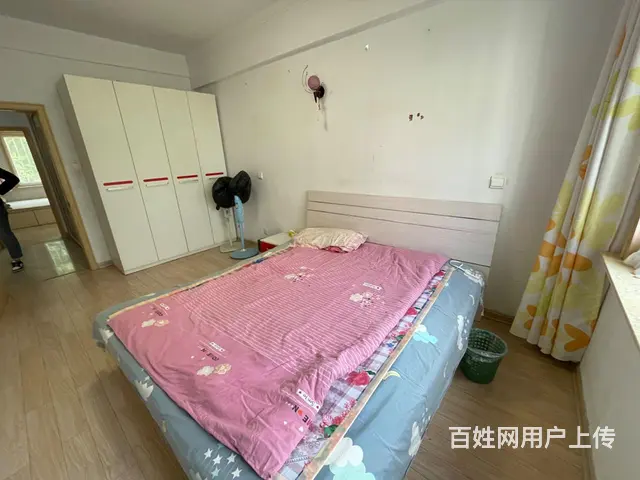 珠江路小学，四中学区，城南新苑车库上1楼91平，两室通厅格局 - 图片 4