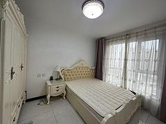 紫金嘉府A区，精装修，看海楼层，采光好，带下房，带车位