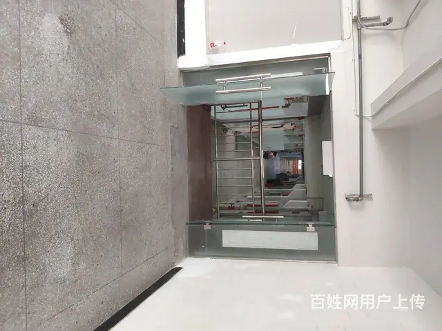 老城副食文化园二楼办公室急租，不限行业，欢迎打扰， - 图片 2