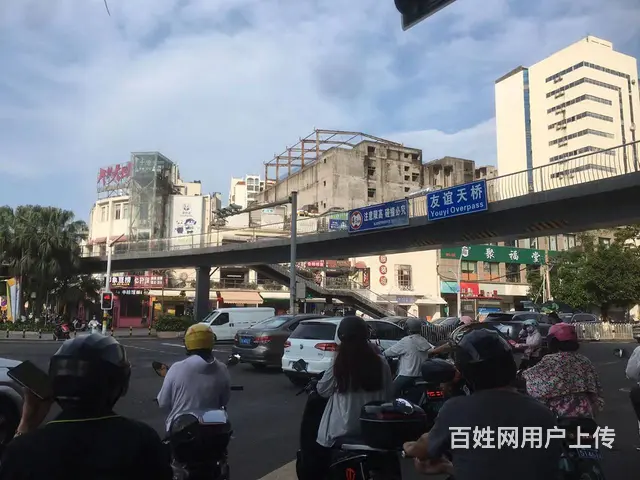 （51旺铺推荐）捡漏！个体大世界一楼门口20平服装店低价转 - 图片 9