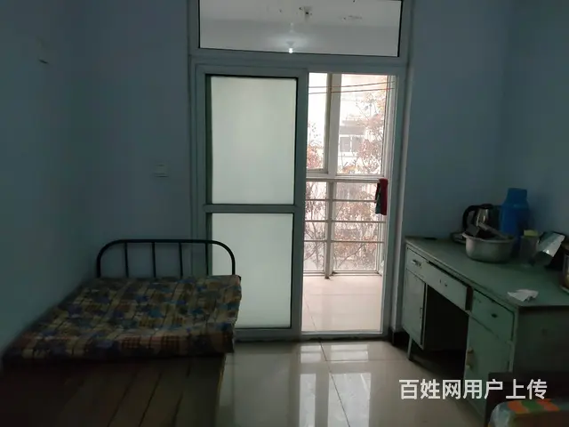 鹤山，黄金楼层，一楼，二室一厅，不用装修 - 图片 2
