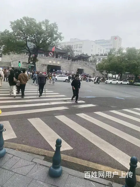 （老板本人）岳麓山景区正对面临街臭豆腐炸串小吃店优价转让 - 图片 4