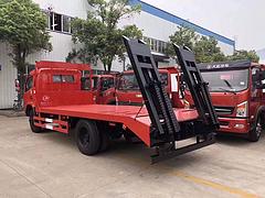 东风福瑞卡平板车 拖12吨15吨挖掘机的平板拖车