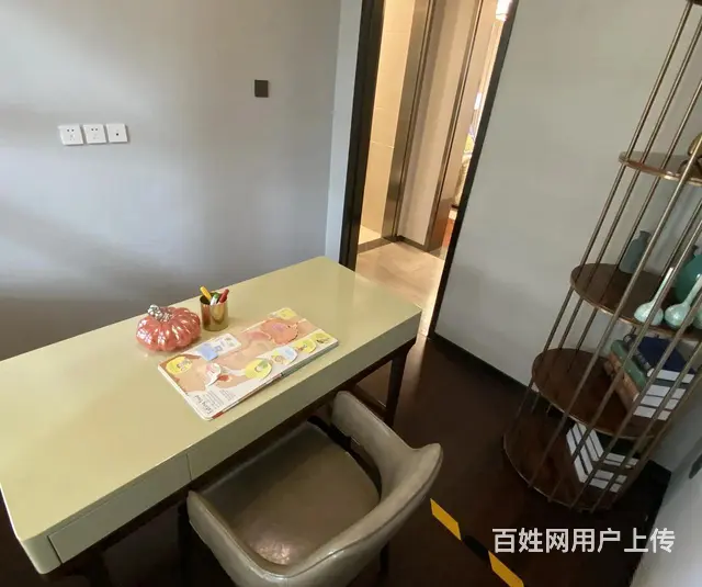 易买得商圈 浦西玫瑰园 83平3房 11号线地铁口 繁华地段 - 图片 9