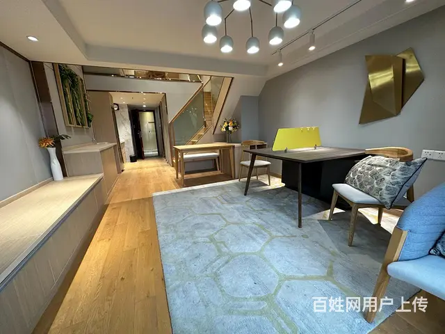 万达楼上星光耀复试办 公 装修独特 明亮整洁干净 - 图片 3