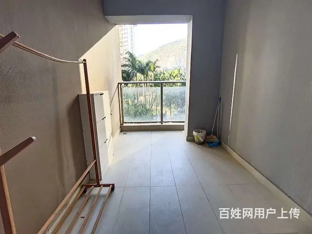 拱北关口 格力香樟 精品2房带2大阳台 超值 - 图片 8