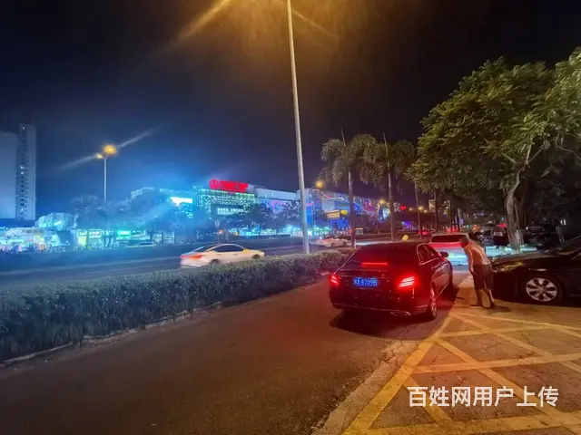 （51旺铺推荐）万达广场对面露天260平餐吧转让 - 图片 4