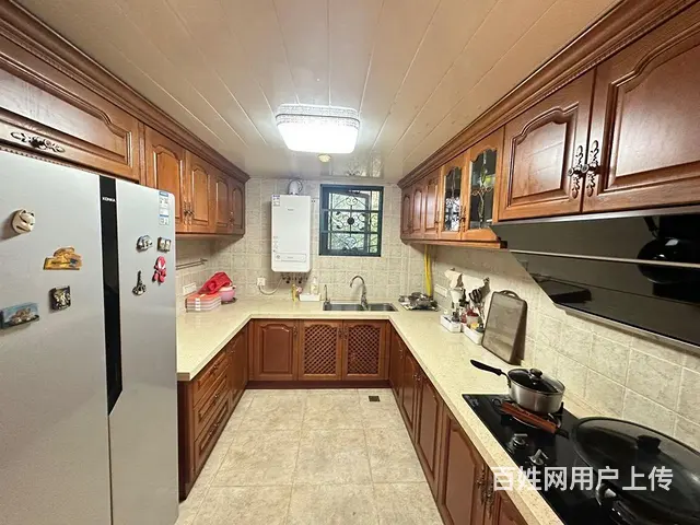 东湖绿道旁边接待居家 东湖林语精装五房三卫 汉街水 - 图片 7