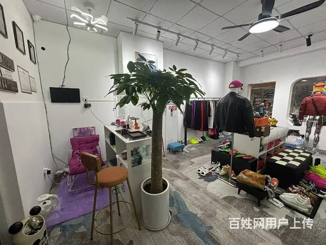 （51旺铺推荐）商品街60平潮牌服装店转让 - 图片 3
