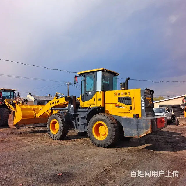 铲车23年鲁宇六缸大三零长臂自重九吨 - 图片 7