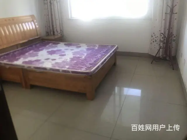 东景新村房租出租，带车库 - 图片 5