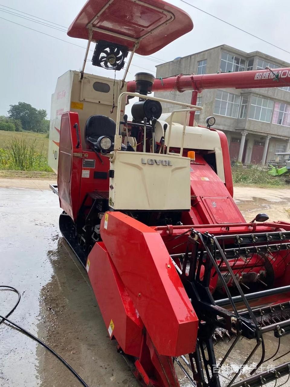 19年雷沃谷神收割机,精品车
