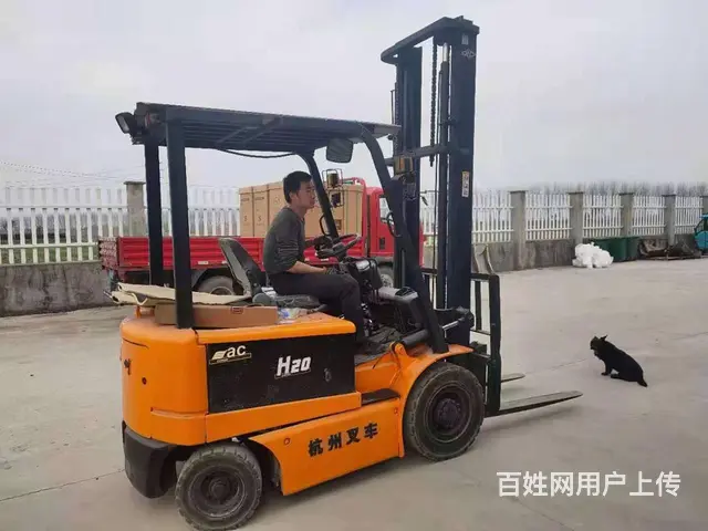 个人杭叉2吨二手电动叉车，4米堆高交流蓄电池叉车 - 图片 1