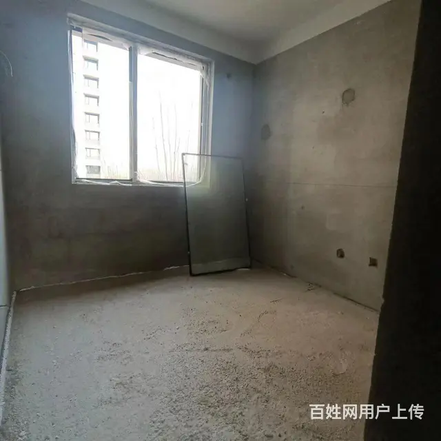凤栖台 双证一期现房 四室两厅 97.8万 有钥匙 - 图片 10