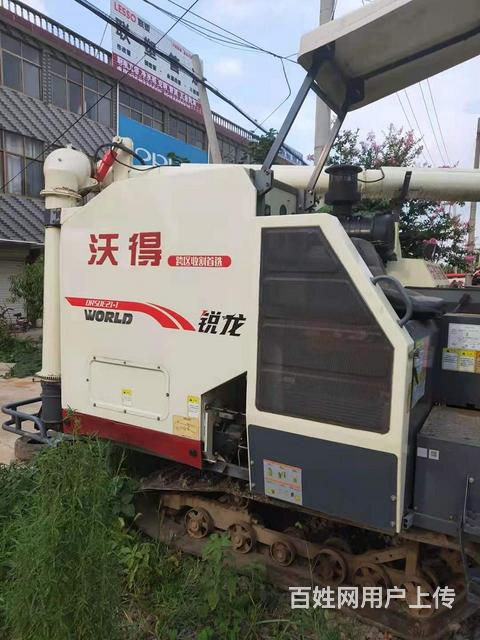 转让18年沃得收割机的图片