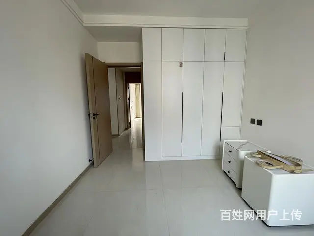 德润花园 新精装未住 南北通透 全新家具家电 拎包住 - 图片 3