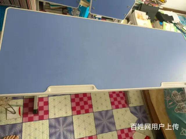 双人学习桌加两把椅子 - 图片 1