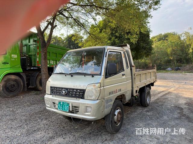 地下室祖师爷粤09时风 时风风菱 自卸车的图片