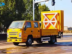 高速公路防撞车 江铃顺达双排防撞缓冲车现车多