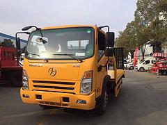 直售蓝牌大运拖板车 拖10吨以下挖机拖车 包上牌