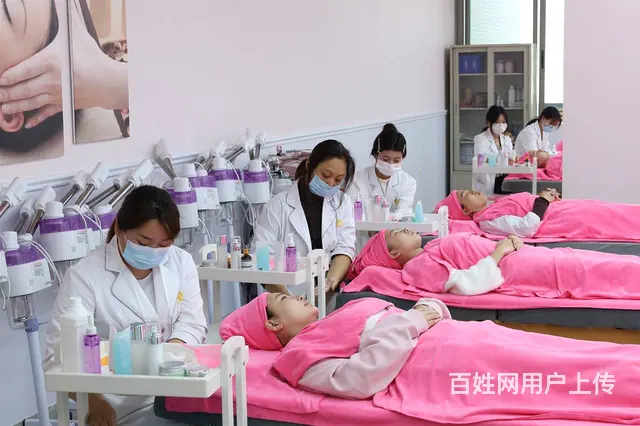 广州美容师培训，零基础学美容，广州百美汇学校 - 图片 1