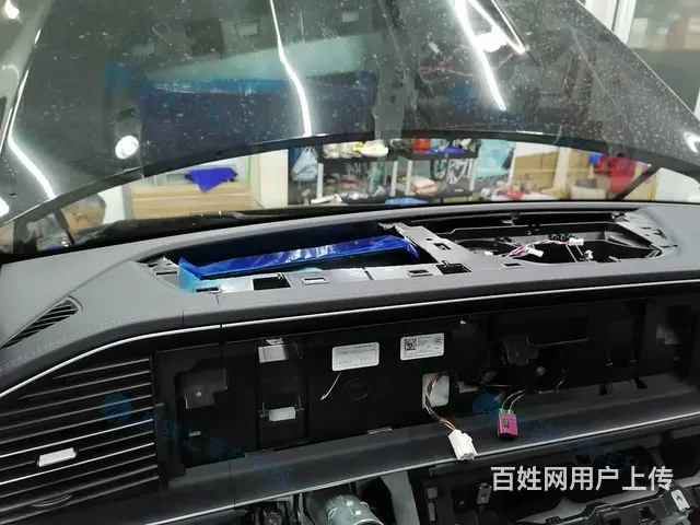 21款奔驰GLE450加装HUD抬头显示 平视仪表 - 图片 2