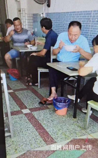 高安市高安大道33平小吃店 - 图片 3