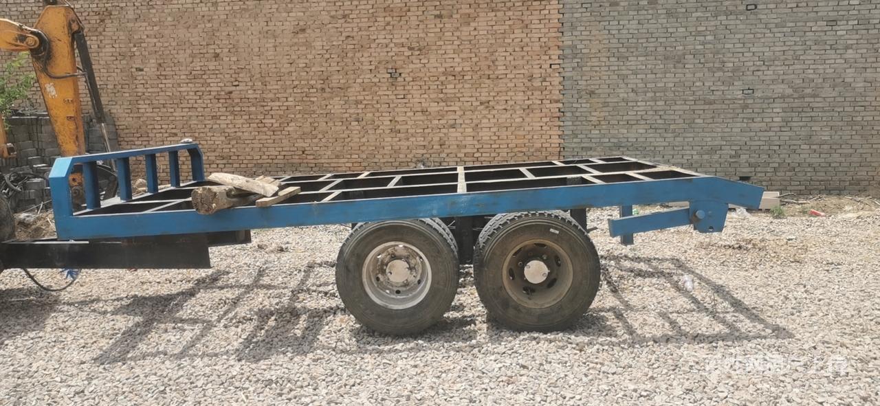 拖拉机拉挖机板车出售