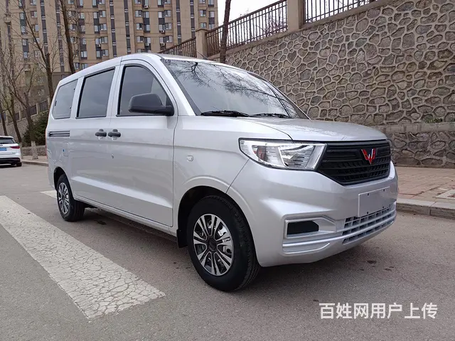 10个月五菱宏光V。5座 - 图片 1