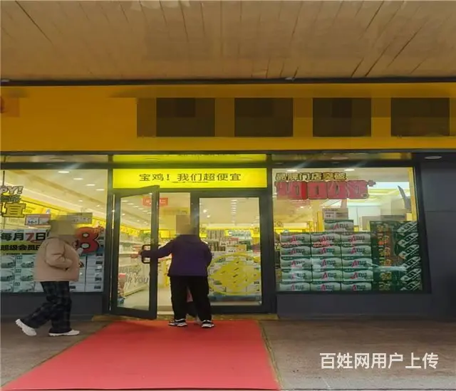 （搜铺网）转让华通北门附近320平米零食店（新装修可空转） - 图片 1