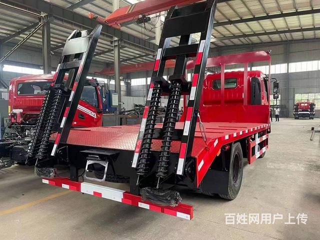东风D912单桥80挖机平板车 厂家现车包上户的图片