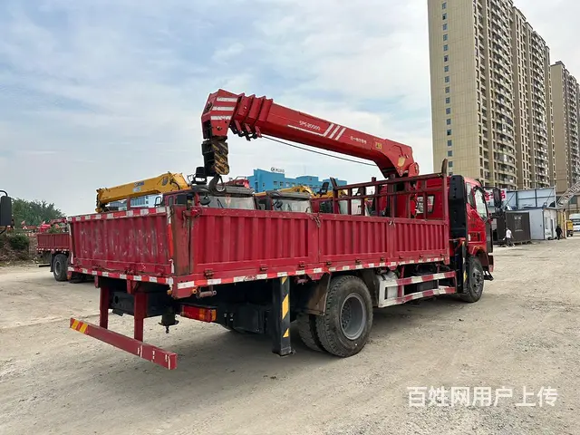 二手徐工8吨随车吊 21年个人户转让带保险便宜卖掉 - 图片 3