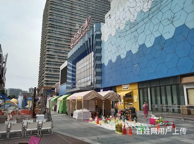 （51旺铺推荐）秀英万达广场40平带外摆加盟水吧整体转让 - 图片 3