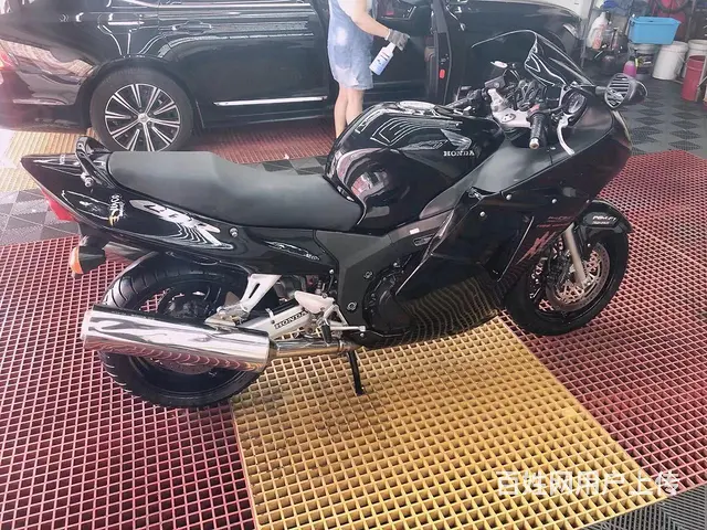 本田CBR1100XX 也叫本田黑鸟03年电喷车薪 - 图片 6