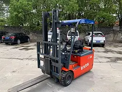 精品合力2吨电动叉车 可原地转弯二手叉车个人