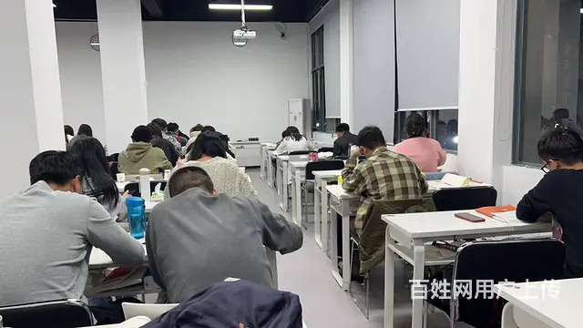 凤庆事业单位考试培训 - 图片 1