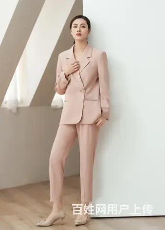 尼赫菲女装脚踏实地，完成品牌的深度锻造和影响力构建 - 图片