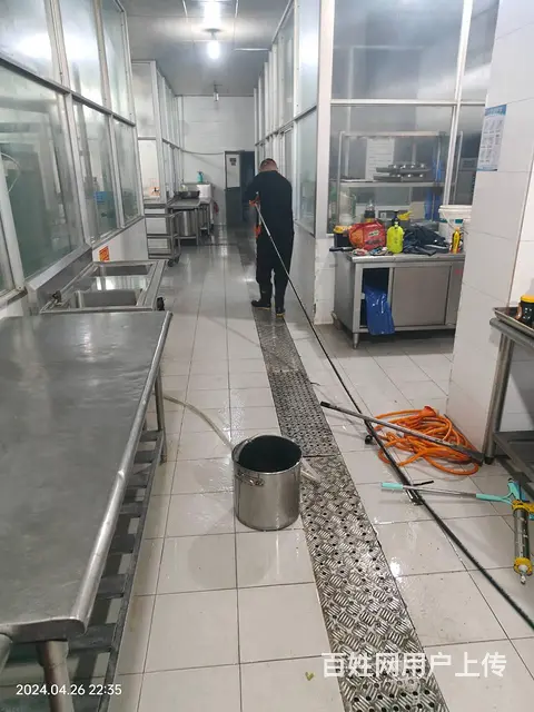 昆山学校食堂油烟机净化器清洗风机维修风机异响 - 图片 1