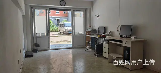 锦山佳苑底商车库出租地暖南北通透 - 图片 1