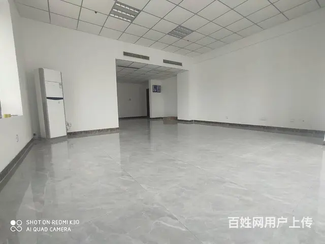 高铁时代广场100平环球港对面纯办公 - 图片 11