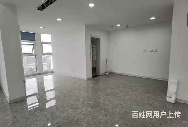 金龙湖与环球港之间高铁时代广场100平高层南向纯办公欢迎看房 - 图片 1
