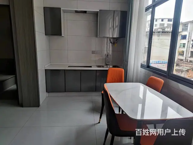 上高外国语学校旁三楼精装三房有地下室有证件可按揭 - 图片 5
