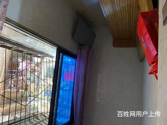 个人单间出租住房，有厨房卫生和阳台 - 图片 3