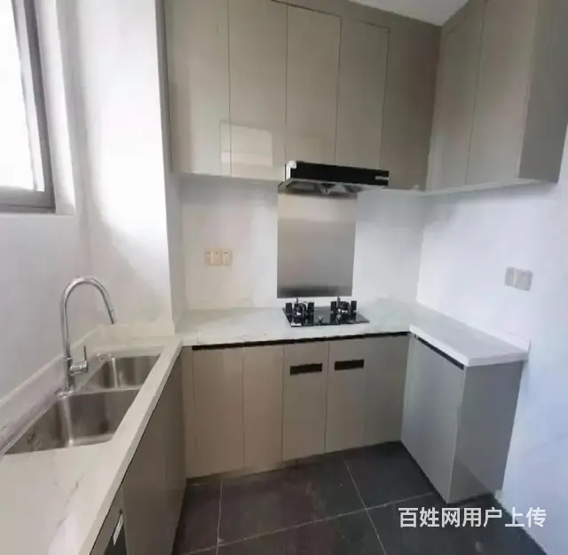 绿景玺悦湾 四房三卫南北通双阳台 看小区园林  全新精装修 - 图片 1