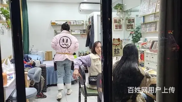 中心地段 全天人流不断 生意好做 适合各行各业 - 图片 2