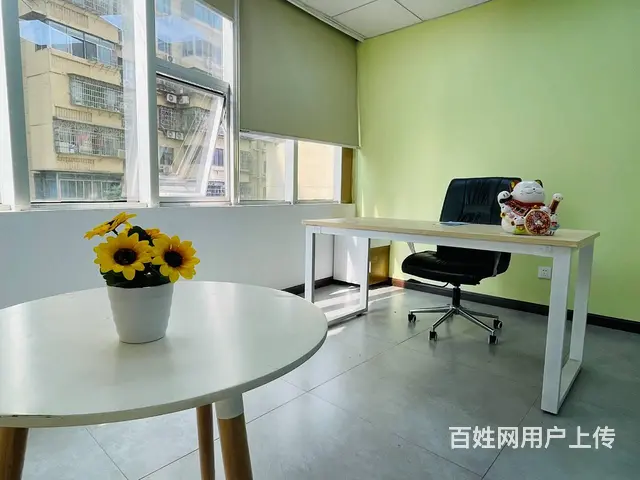 市中地铁口15人靠窗带老板间办公室，人均300加免水电物业 - 图片 3