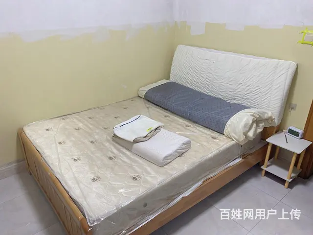 警察公寓 普通住宅1厅 中等装修 - 图片 1