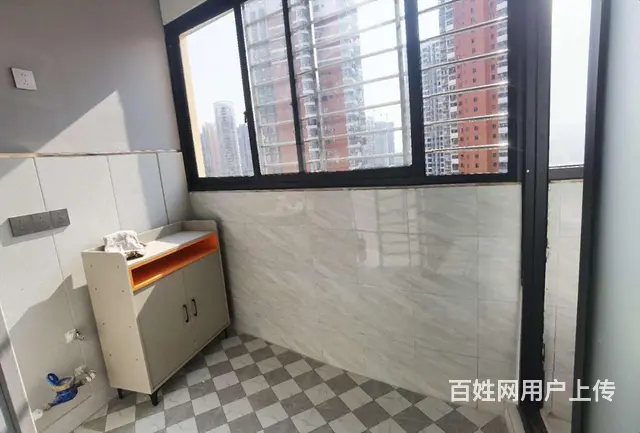 中骏世界城旁精装单身公寓出租带阳台 - 图片 5